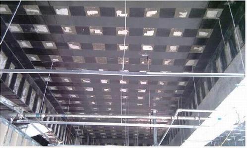 粘贴碳纤维布加固施工案例